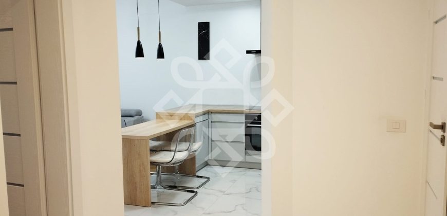 Apartament cu 3 camere de inchiriat in Prima Universitatii