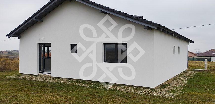Casa cu 4 camere de vanzare in Cihei, Bihor