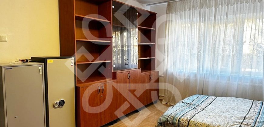 Apartament cu 3 camere de vanzare in zona Nufarul Oradea