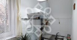 Apartament la casa cu 3 camere zona centrala