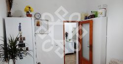 Apartament la casa cu 3 camere zona centrala