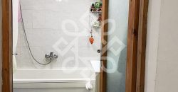 Apartament la casa cu 3 camere zona centrala