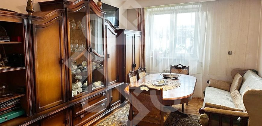 Apartament cu 2 camere de vanzare in zona Bulevardul Decebal