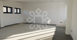 Spatiu comercial si birouri de inchiriat in zona Iosia