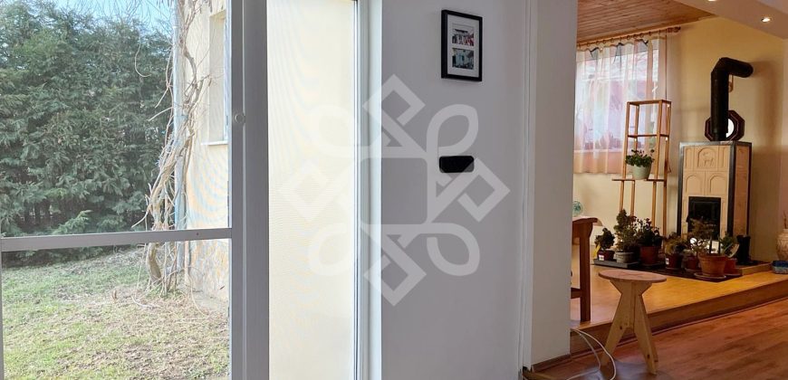 Casa cu teren 2052 mp in Saldabagiu de Munte