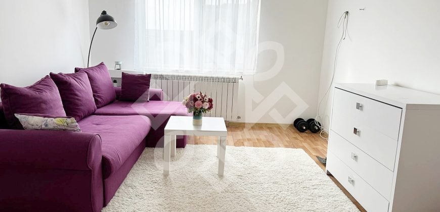 Apartament cu 3 camere de inchiriat in zona Onestilor