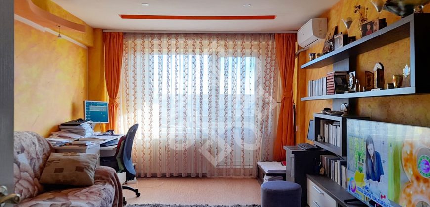 Apartament tip D cu 4 camere in Velenta, Oradea