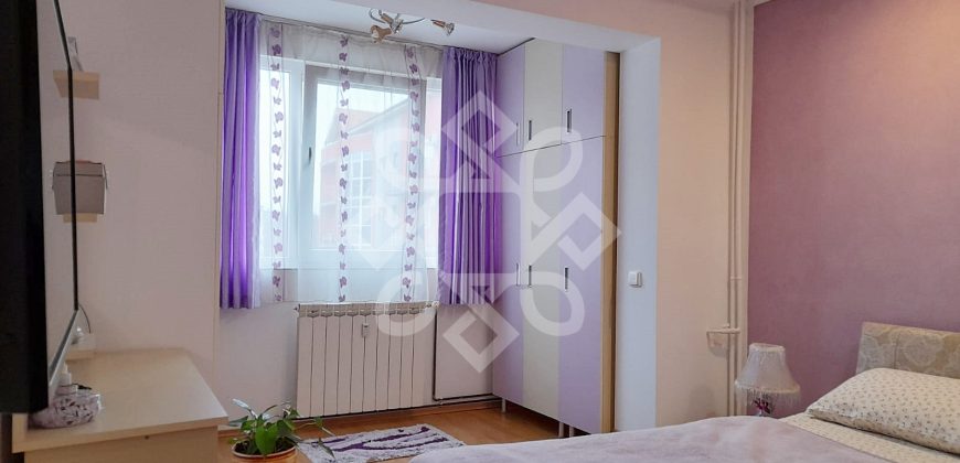 Apartament tip AN cu 3 camere pe strada Lacul Rosu, Oradea