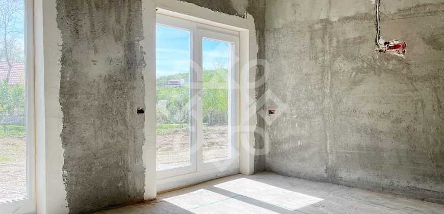 Casa noua cu teren 1516 mp in zona Hanul Pescarilor