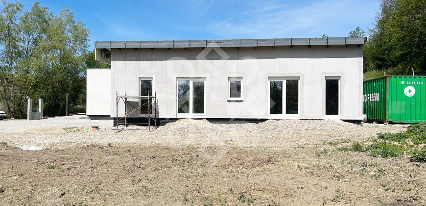 Casa noua cu teren 1516 mp in zona Hanul Pescarilor