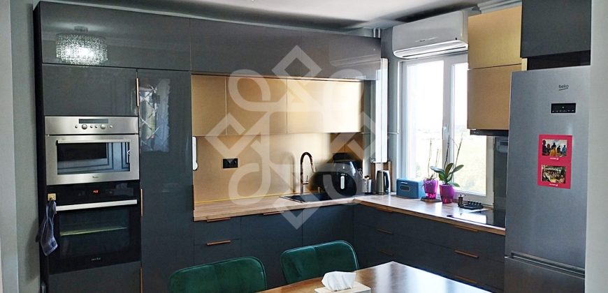 Apartament lux de vanzare in zona Iosia