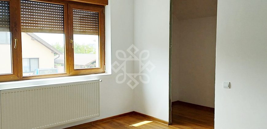 Casa noua tip duplex, 4 camere in Santandrei, Bihor.