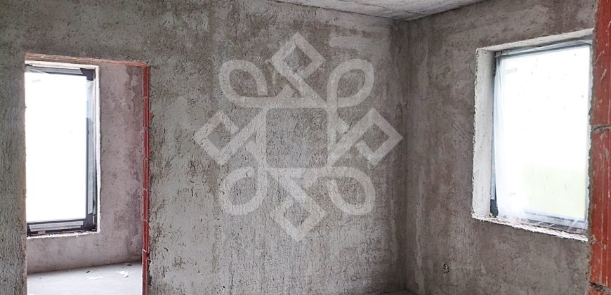 Casa noua pe nivel cu 4 camere in Saldabagiu de Munte