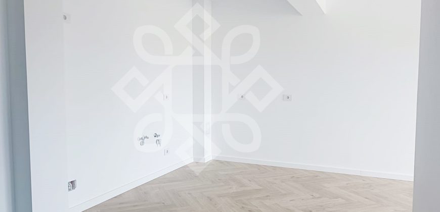 Apartament cu 3 camere in Prima Arena