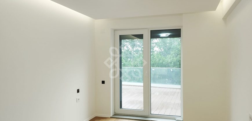 Apartament cu 3 camere de inchiriat cartierul Luceafarul