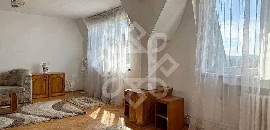 Apartament cu 3 camere de inchiriat pe Calea Aradului, Oradea