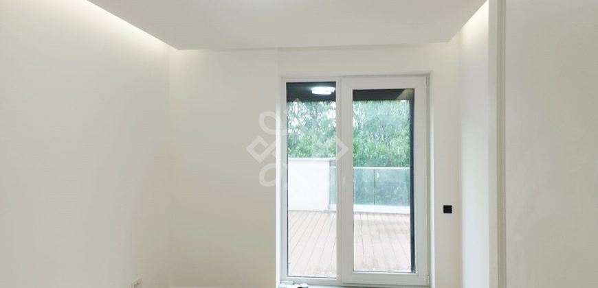 Apartament cu 3 camere de inchiriat cartierul Luceafarul