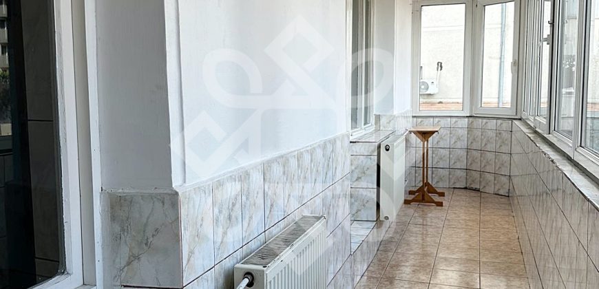 Apartament cu 3 camere de vanzare pe Calea Aradului, Oradea