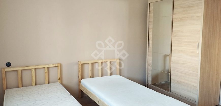 Casa cu 3 camere de inchiriat zona Onestilor