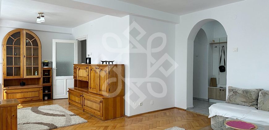 Apartament cu 3 camere de inchiriat pe Calea Aradului, Oradea