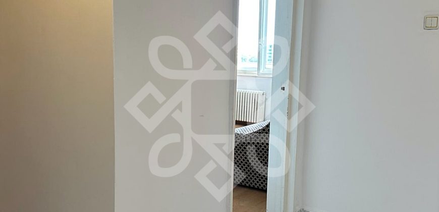 Apartament cu 3 camere decomandate pe Bld Dacia, Oradea
