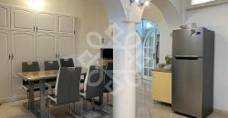 Casa cu 5 camere la curte comuna, ultracentral in Oradea
