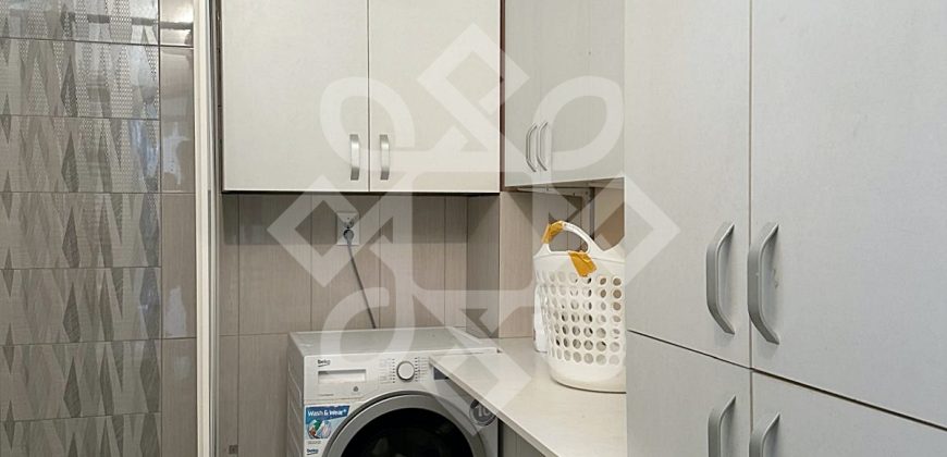 Casa cu 5 camere la curte comuna, ultracentral in Oradea