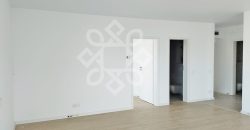 Apartament cu 3 camere in Prima Urbana