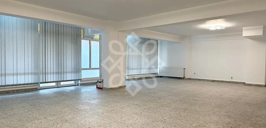 Spatiu comercial 142 mp de vanzare in bloc nou Iosia