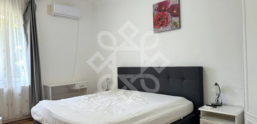 Casa cu 5 camere la curte comuna, ultracentral in Oradea