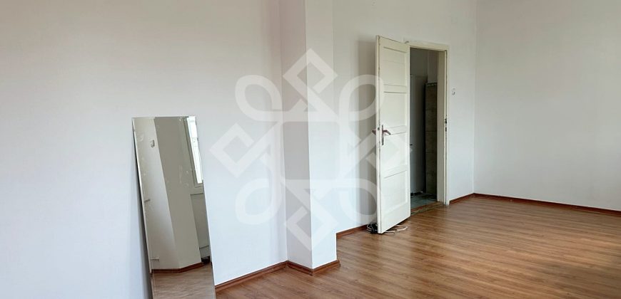 Apartament cu 1 camera de vanzare in zona Cantemir, Oradea