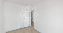 Apartament cu 3 camere in Prima Urbana