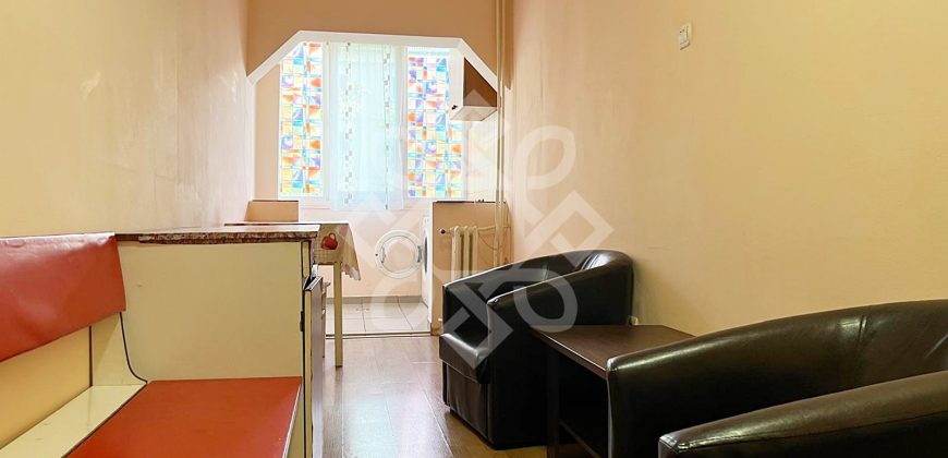 Apartament cu 1 camera de vanzare in zona Decebal Oradea