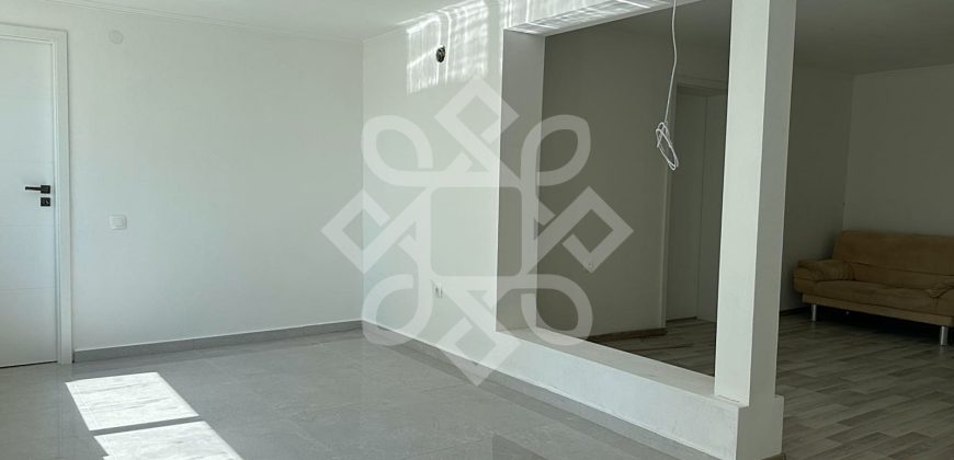 Casa pe nivel cu teren 652 mp de vanzare in Santandrei