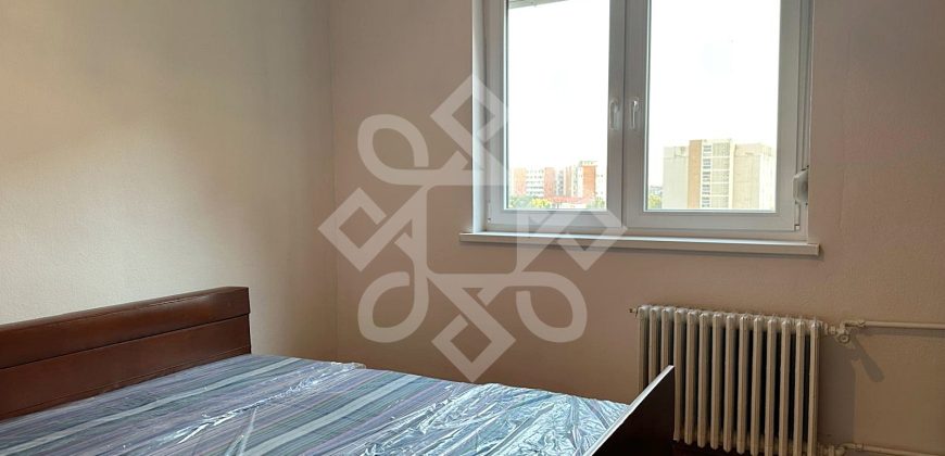 Apartament cu 3 camere decomandate pe Bld Dacia, Oradea