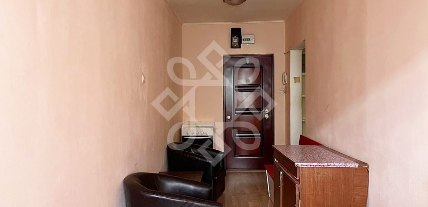 Apartament cu 1 camera de vanzare in zona Decebal Oradea