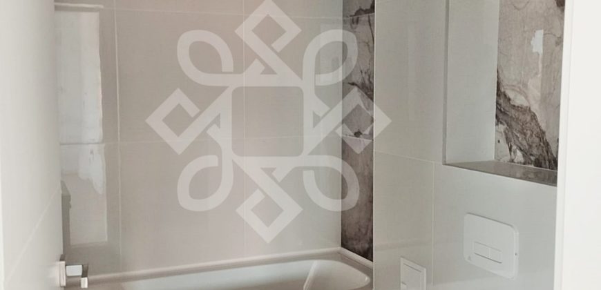 Apartament cu 3 camere in Prima Urbana