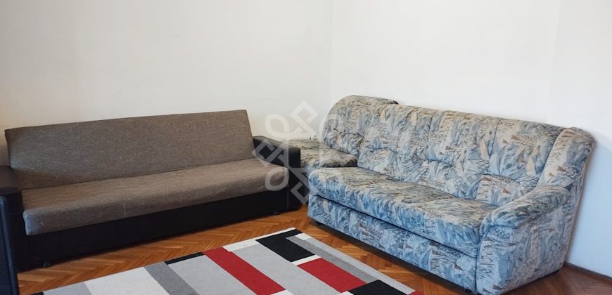 Apartament 3 camere de inchiriat B-dul Magheru Oradea