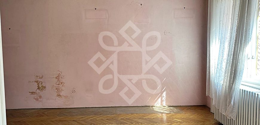 Apartament ultracentral de vanzare, zona Teatrului Oradea