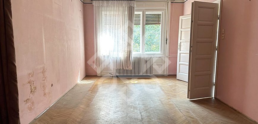 Apartament ultracentral de vanzare, zona Teatrului Oradea