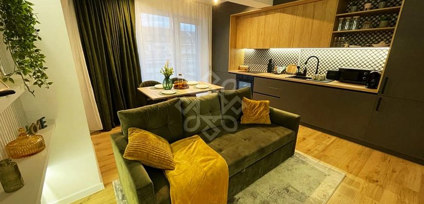 Apartament modern 3 camere de inchiriat in cartierul Luceafarul
