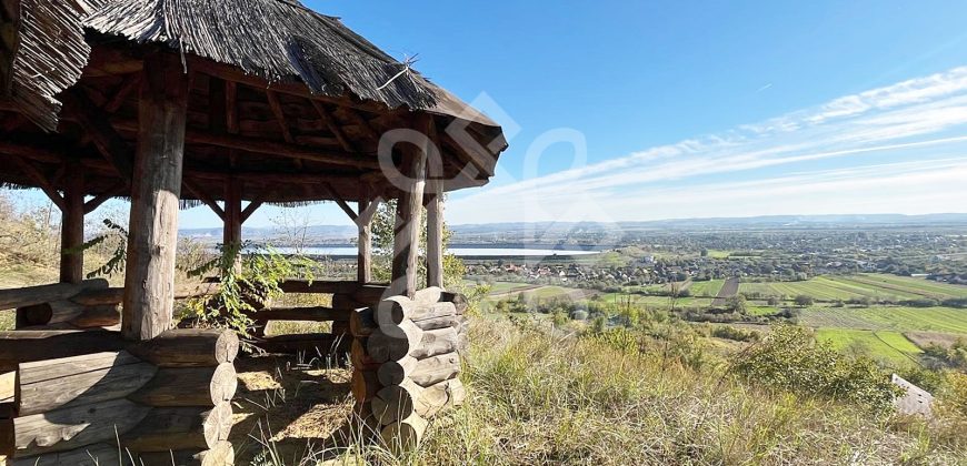 Casa de vacanta din busteni, zona superba la 27 km de Oradea