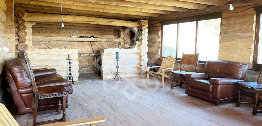 Casa de vacanta din busteni, zona superba la 27 km de Oradea