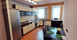 Apartament cu 3 camere in zona Rogerius