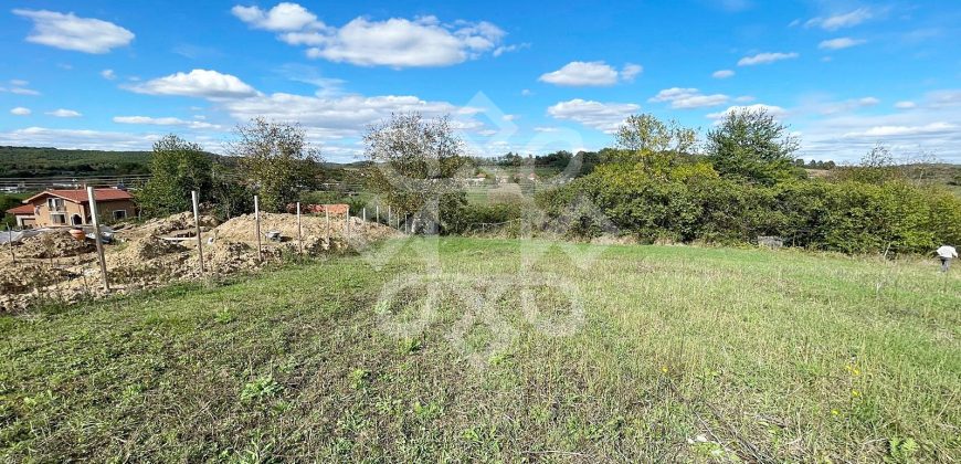 Teren intravilan 5995 mp de vanzare in Hidiselu de Sus