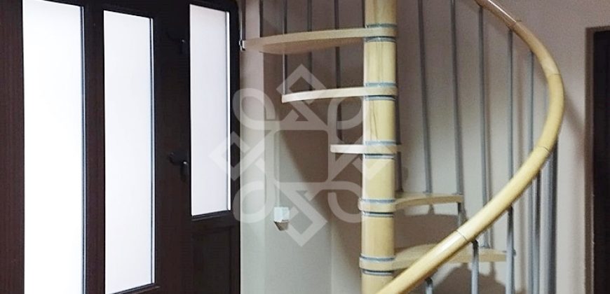 Casa 4 camere, 414mp teren, zona stadion municipal Oradea