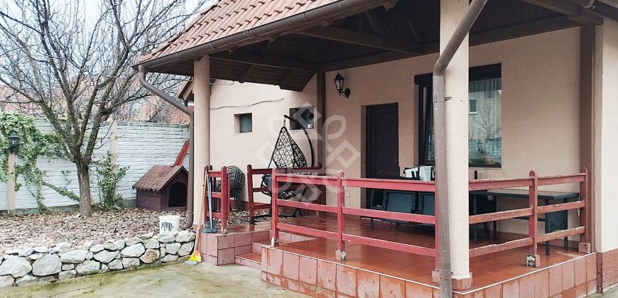 Casa 4 camere, 414mp teren, zona stadion municipal Oradea