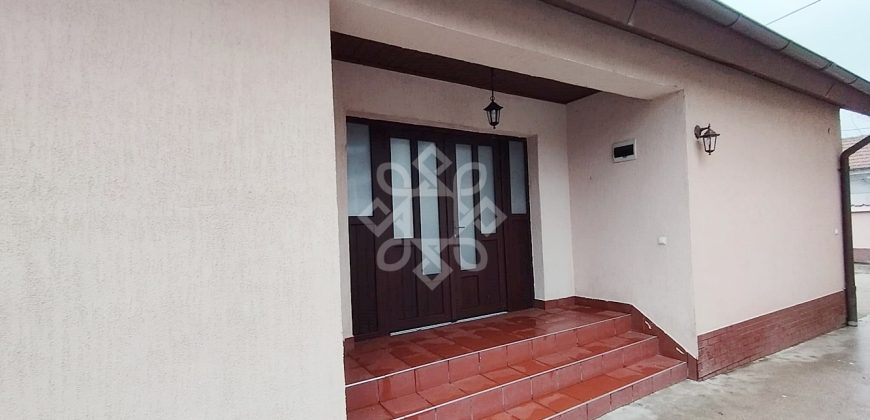 Casa 4 camere, 414mp teren, zona stadion municipal Oradea