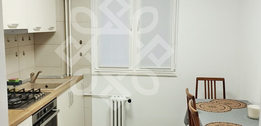 Apartament cu 3 camere, decomandat, zona bd Dacia
