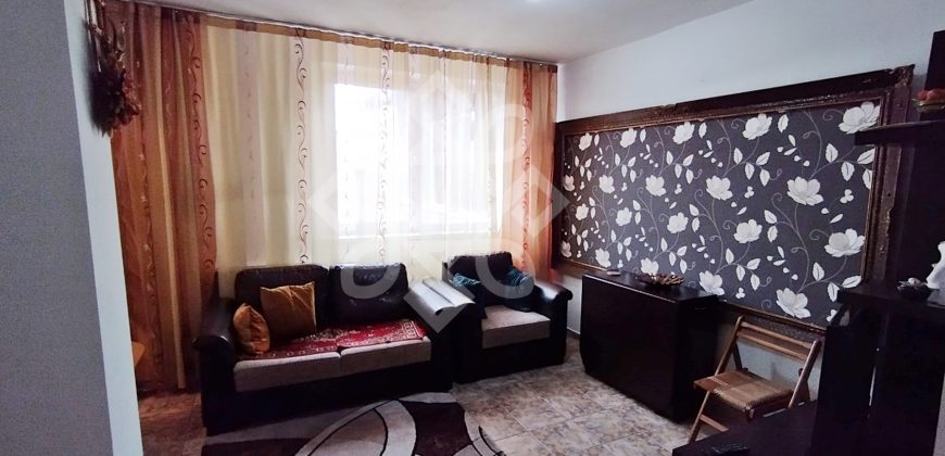 Apartament cu 4 camere de inchiriat, in zona bd Dacia